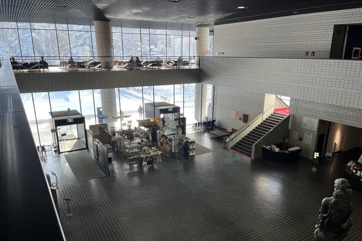 Hokkaido Museum of Modern Art Half-Day Walking Tour — photo 6