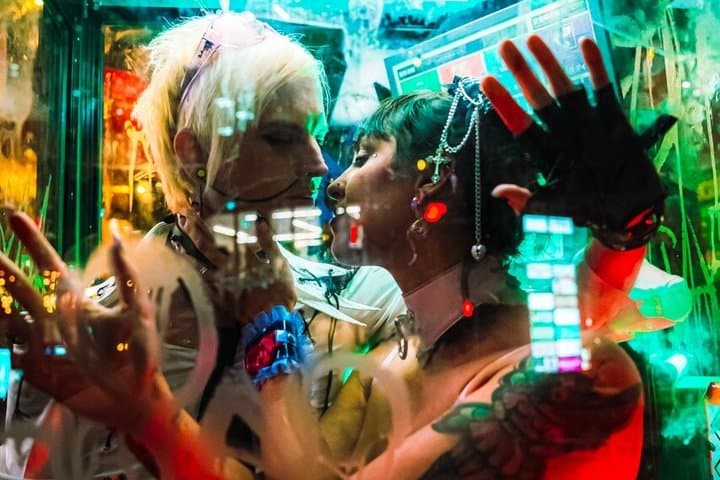 Tokyo Neon Night Photoshoot in Shibuya — photo 17