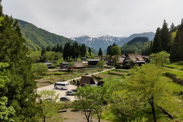 [One-day bus tour departing from Kanazawa Station] Shirakawa-go and Gokayama - Two World Heritage Villages Enjoyable Bus Tour — photo 13