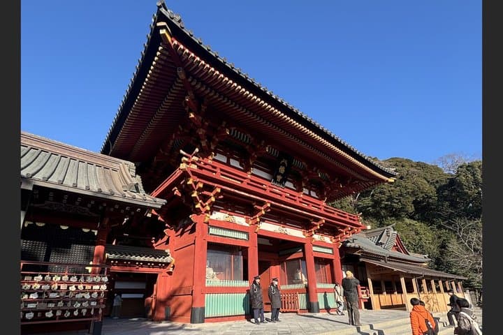 Tokyo Bus Day Trip Kamakura, Enoshima, and Yokohama Tour — photo 4