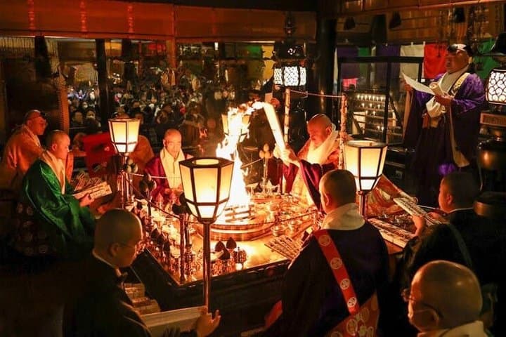 Mount Takao Spiritual Experience with Monk and Ukai Toriyama — photo 2