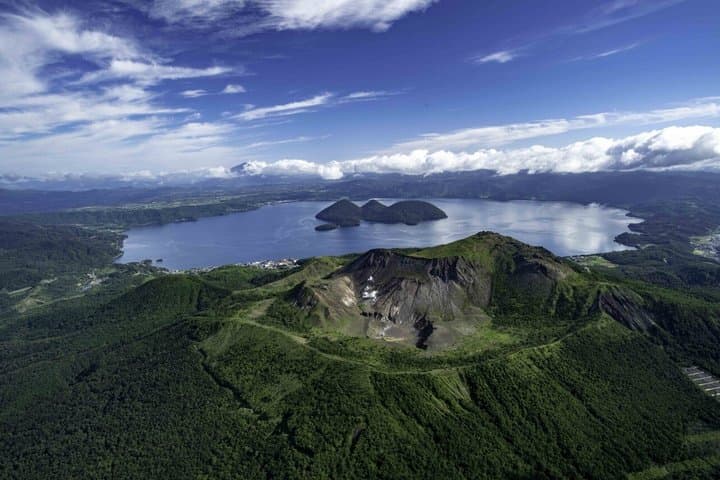 Mount Usu and Lake Toya Day Tour from Sapporo — photo 8