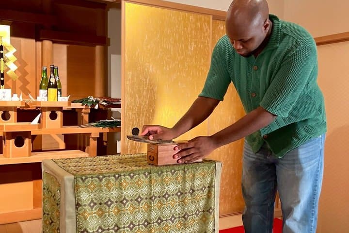 Katsuobushi Shaving Experience at a Shinto Shrine — photo 2