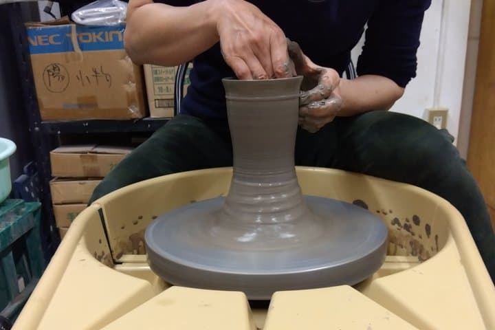 Premium Electric Pottery Wheel Experience — photo 11