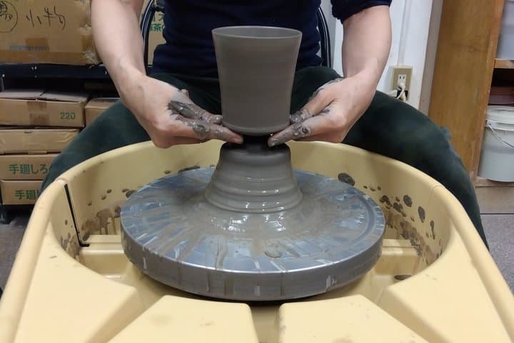 Premium Electric Pottery Wheel Experience — photo 13