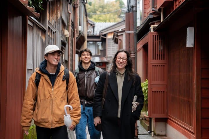 Kanazawa Highlights, Curated: Gardens, Craft & Geisha District — photo 9