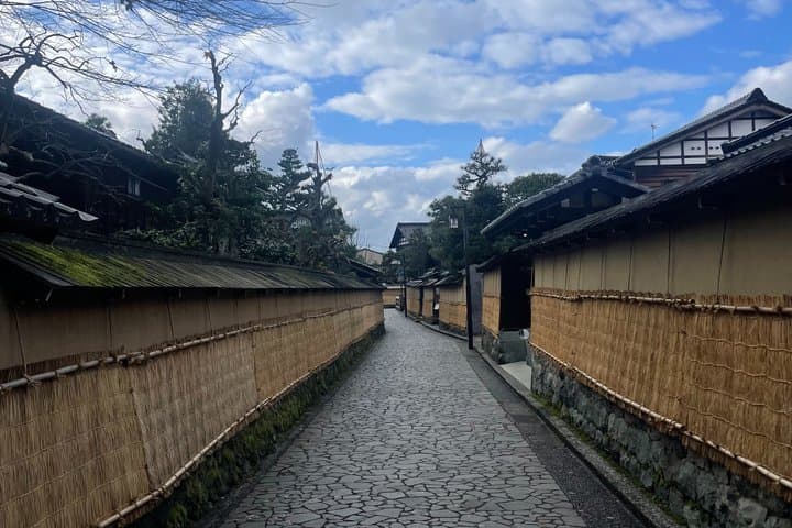 Kanazawa Samurai and Bonsai Private Cultural Tour — photo 3