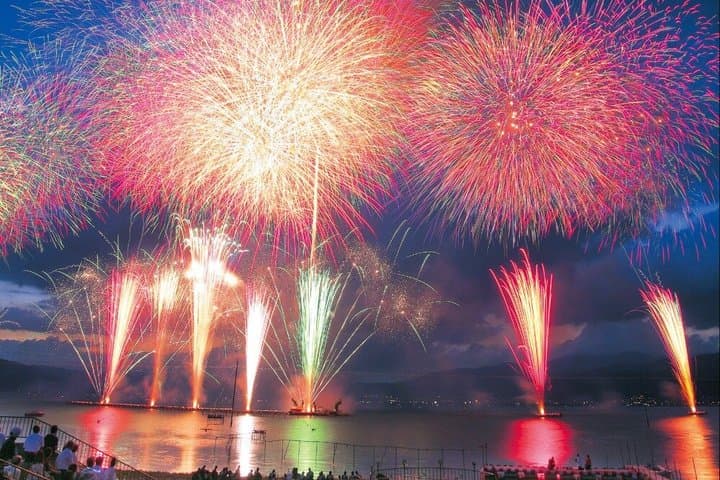 Suwa Lake Fireworks VIP Viewing Day Trip — photo 2