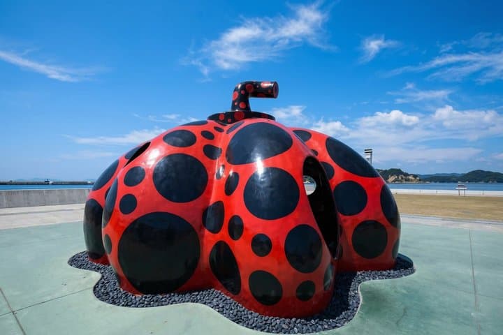 Naoshima Private Tour with Private Car — photo 2