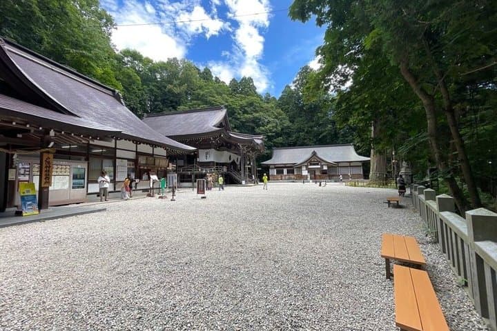 Togakushi Shrine & Snow Monkey Full-day Private Tour — photo 6