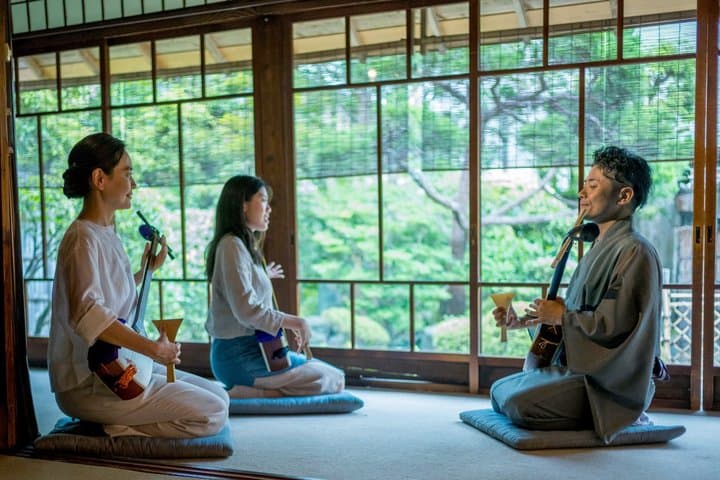 Savor the Sound Shamisen Experience in a Kyoto Temple Garden — photo 1