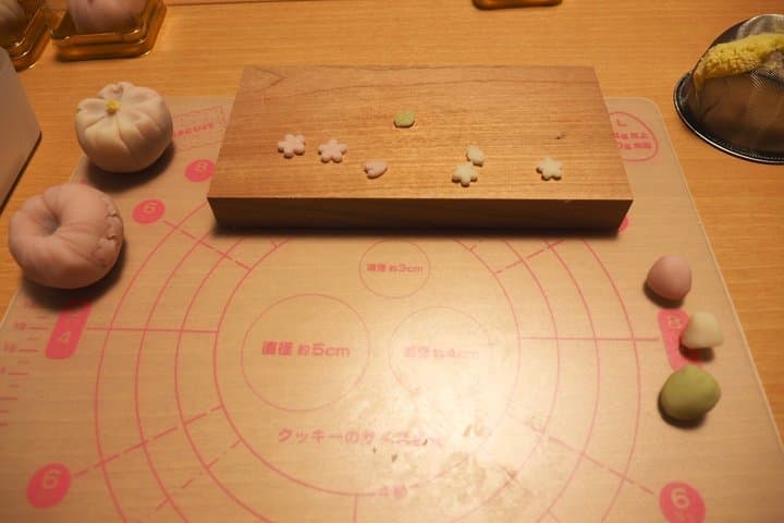 Kyoto Japanese Sweets (Nerikiri) Cooking Class & Matcha tea — photo 10