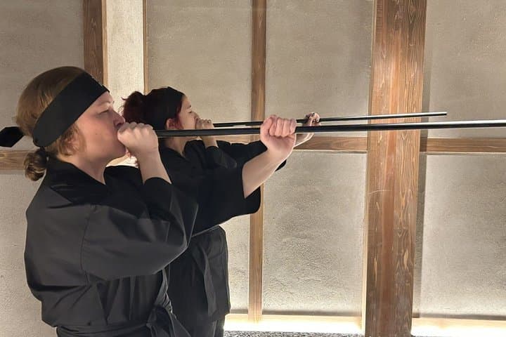 Kyoto Arashiyama Ninja Experience and Real Weapon Training — photo 2