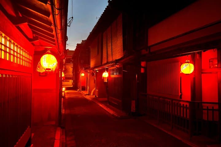 Kyoto Dark History: Geisha, Ghost, Taboo,Forbidden Tales (Max.12) — photo 8