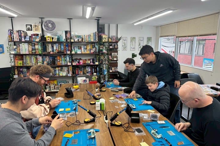 Pixel Lab Tokyo: Gameboy Mod Workshop (Original/Advance/SP) — photo 13