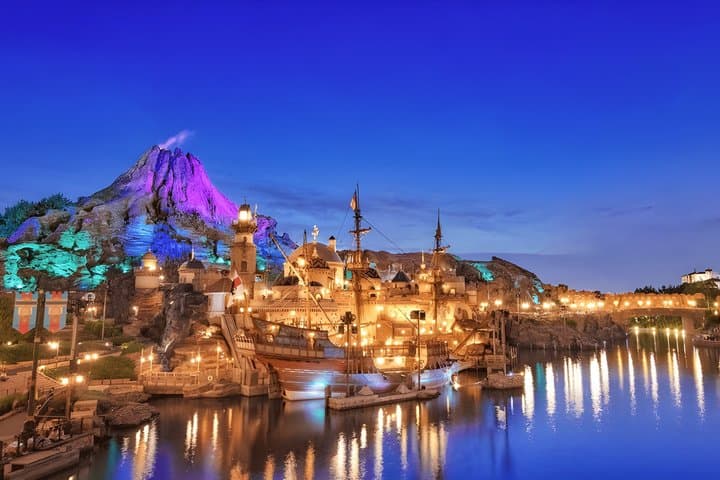 Tokyo DisneySea 1-Day Pass with Private Hotel Pick-Up & Drop-Off — photo 10