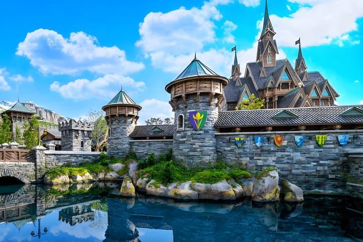 Tokyo DisneySea 1-Day Pass with Private Hotel Pick-Up & Drop-Off — photo 4