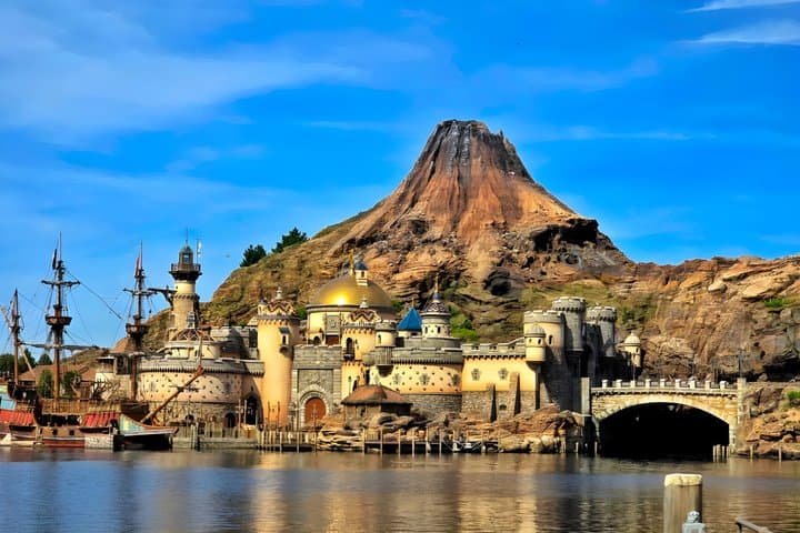 Tokyo DisneySea 1-Day Pass with Private Hotel Pick-Up & Drop-Off — photo 8
