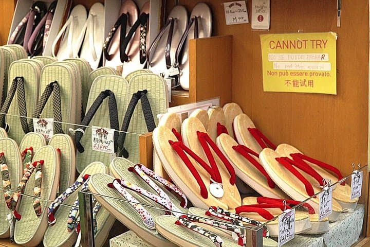 Shinjuku Izakaya Hopping Tour: Eat and Drink Tokyo Like a Local — photo 14