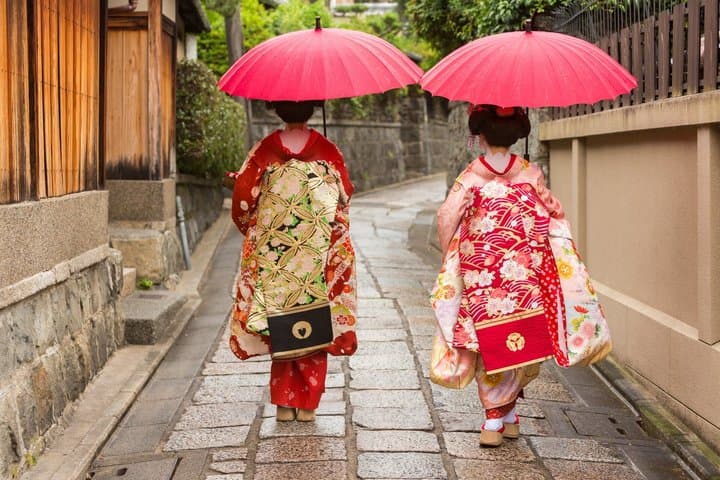 Kyoto Geisha Walking Tour Gion District And Hidden Gems — photo 2