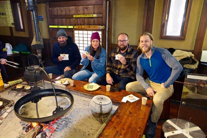 Food & Culture Walk in Nagano: Oyaki, Sake, Matcha & Zenkoji — photo 10