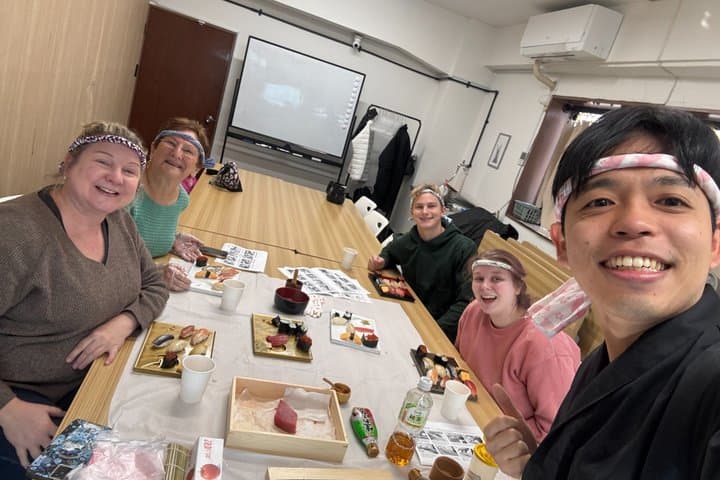 Sushi Making in Tokyo with Matcha and Sake — photo 8