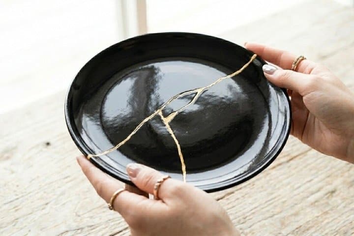 Kyoto Traditional Kintsugi Repair Experience in Central Kyoto — photo 5