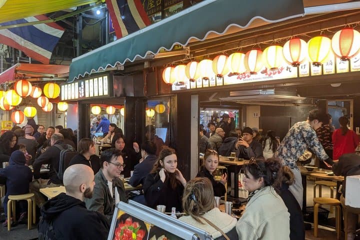 Shimbashi Hidden Izakaya Tour with a Working Tokyo Manager — photo 2
