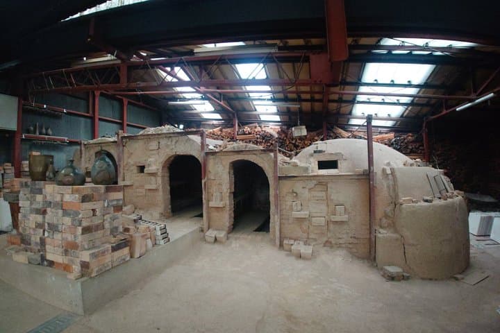 Bizen Pottery Walking Tour in Imbe from Okayama — photo 4