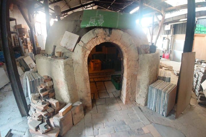 Bizen Pottery Walking Tour in Imbe from Okayama — photo 5