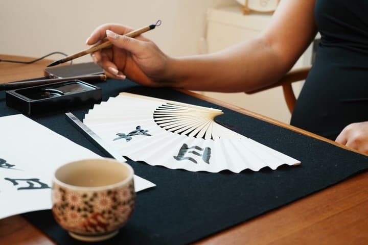 Private Japanese Calligraphy Class in Shibuya Tokyo — photo 9