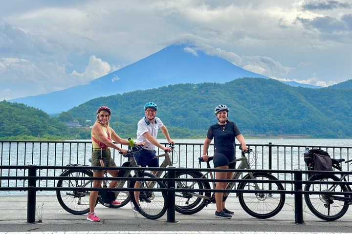 Lake Kawaguchi Explorer: E-Bike Guided Tour — photo 12