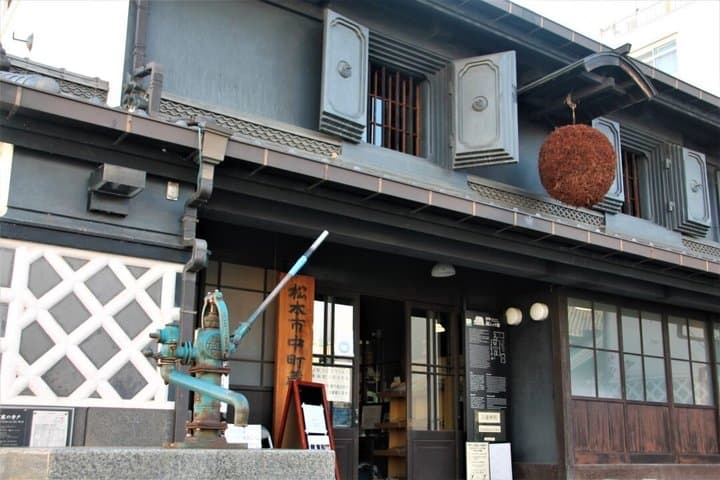 Matsumoto Castle Tour and Sake Tasting — photo 10
