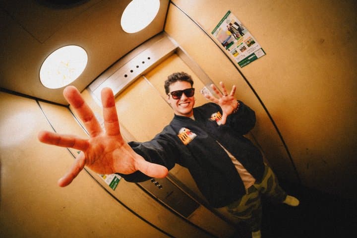 Tour with Pro Tokyo Photographer and take Edgy Unique Portraits — photo 7