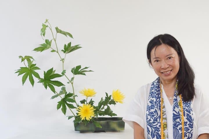 Contemporary Ikebana Art Workshop at Ganko Ji Temple Studio — photo 2