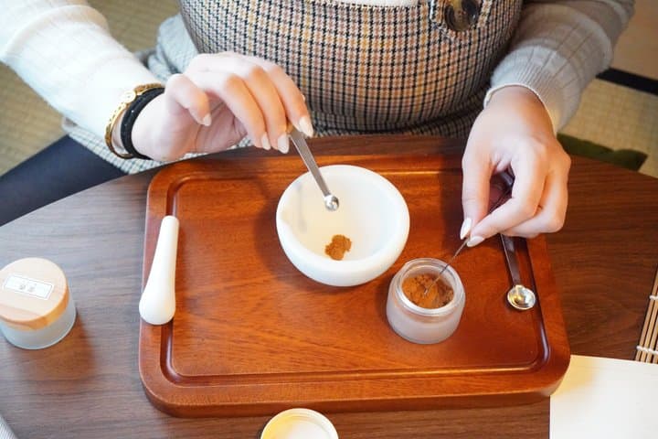 Kyoto Incense Making Experience in a Traditional Machiya — photo 3