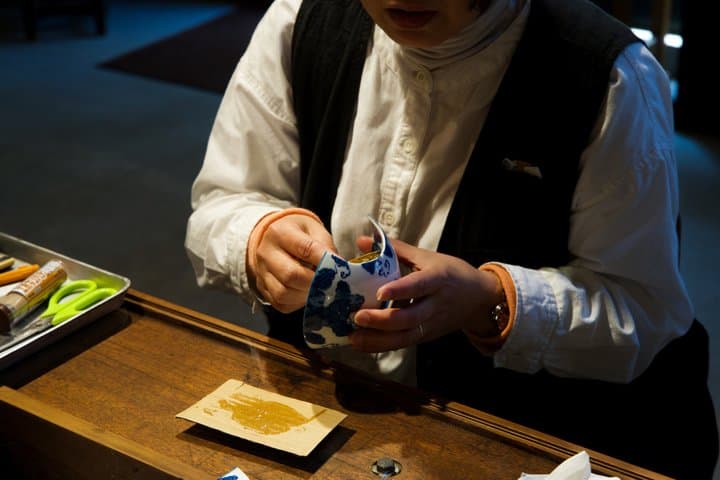 Kintsugi in Kyoto The Art of Golden Repair — photo 9