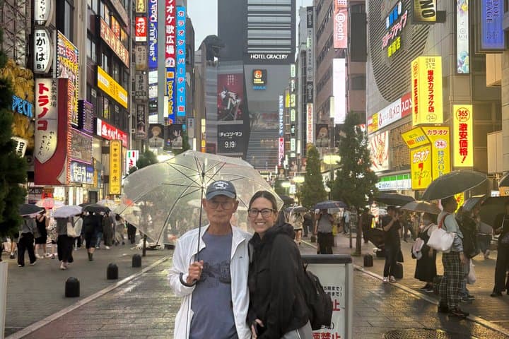 Shinjuku Night Intro Tour: Local — photo 3