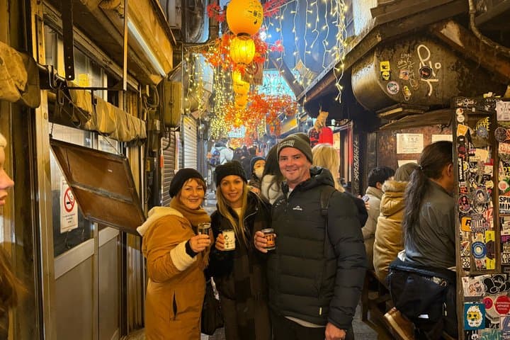 Shinjuku Night Intro Tour: Local — photo 6