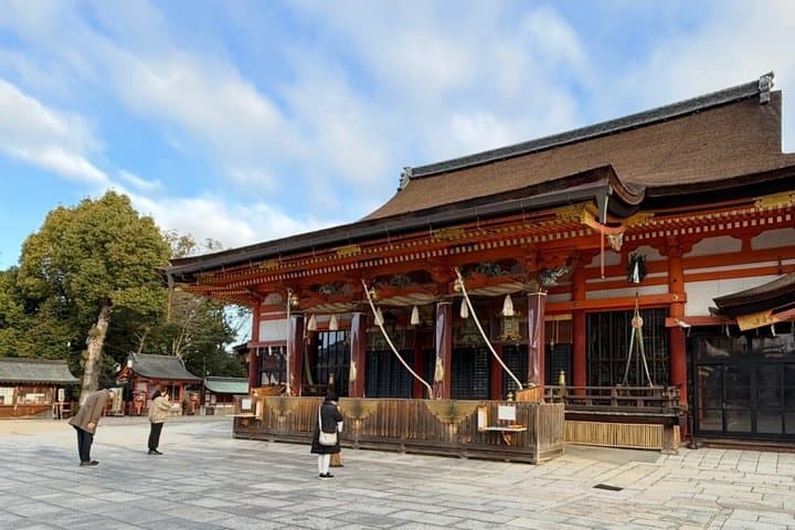 Kyoto Morning Walking Tour Temples Shrines and Local Life — photo 4