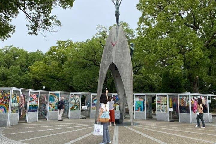 Historic Hiroshima By Private Vehicle or Public Transport — photo 5