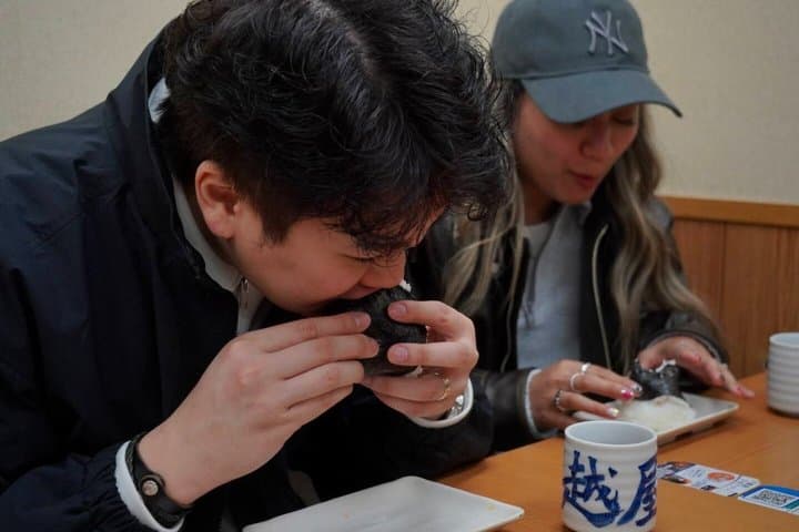 Private Tokyo Local Street Food Tour: Choose 7 Foods & 1 Drink — photo 18