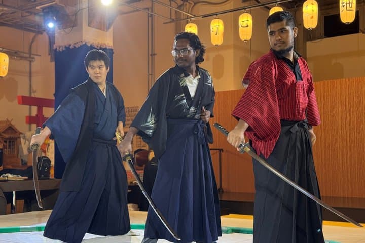 Osaka:Samurai Show & Experience /Optional Wagyu Sukiyaki — photo 13