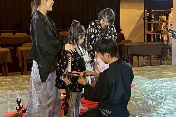 Osaka:Samurai Show & Experience /Optional Wagyu Sukiyaki — photo 11