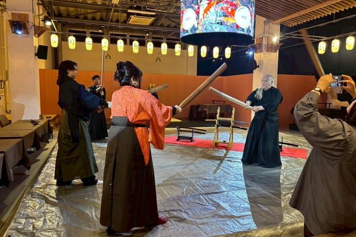 Osaka:Samurai Show & Experience /Optional Wagyu Sukiyaki — photo 17