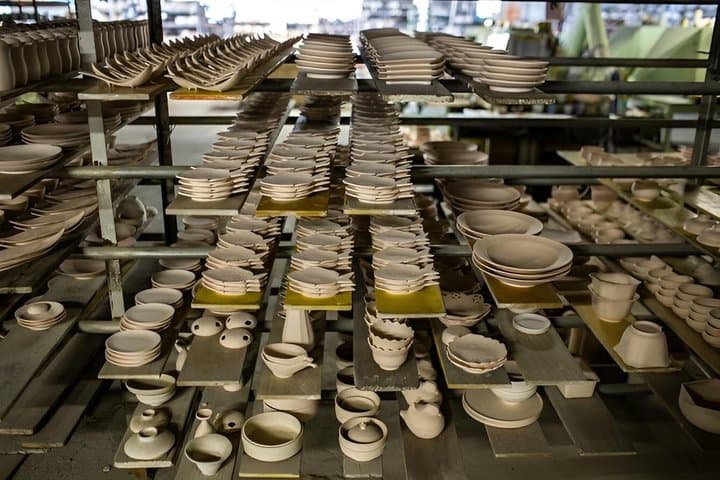 Arita Ware Private Walking Tour and Ceramics Treasure Hunt — photo 2