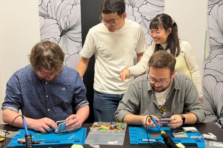Pixel Lab Tokyo: Gameboy Mod Workshop (Original/Advance/SP) — photo 7