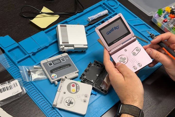 Pixel Lab Tokyo: Gameboy Mod Workshop (Original/Advance/SP) — photo 6