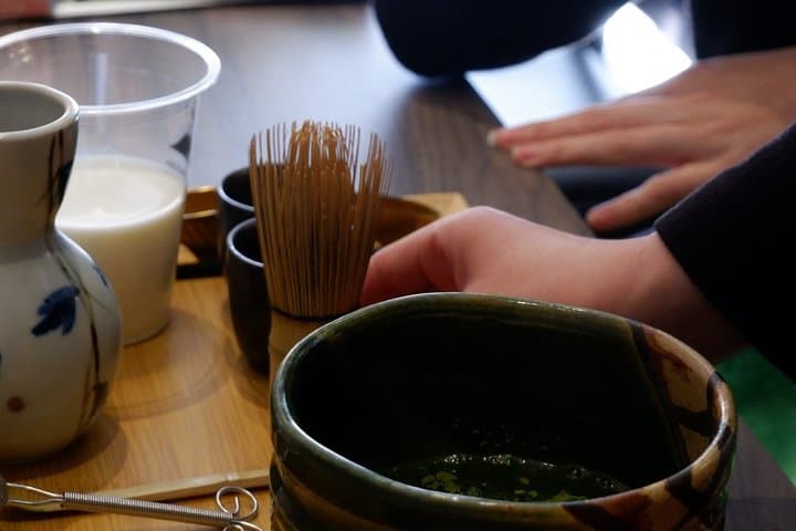 Authentic Matcha Experience in Tokyo: Whisk Your Own Matcha — photo 11