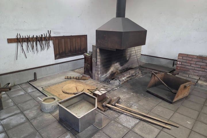 Okayama: Samurai Sword Experience at Osafune Museum — photo 4